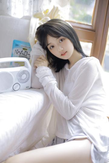 颜趣部落小樱小源今日热播